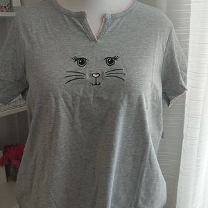 Cat face tee